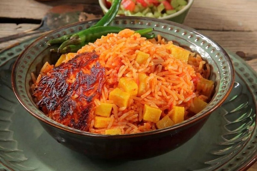 طرز تهیه استانبولی پلو با سیب زمینی و گوجه